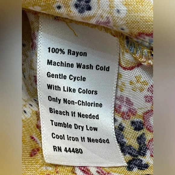 Wonderly Peasant‎ Boho Top Bell Sleeves Mixed Floral NWT Small - Picture 10 of 10